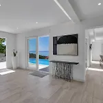 Prestige Villa Baška Voda