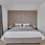 Prestige *