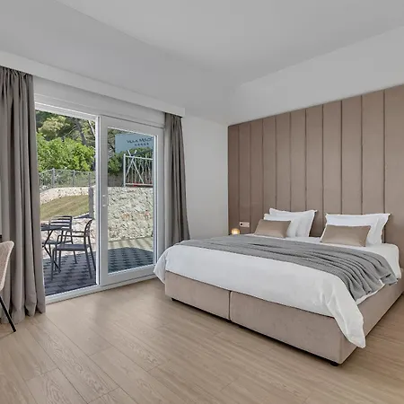 Villa Prestige Βίλα Baška Voda